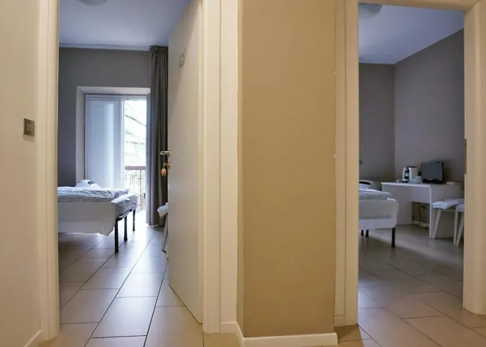 I Dodici Mesi Rooms&apartments בית הארחה 3*